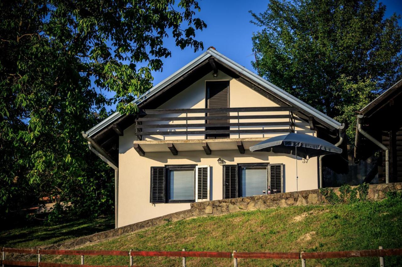 Kuca Za Odmor, Ferienhaus, Holiday Home Rugas Orahovica Exterior foto